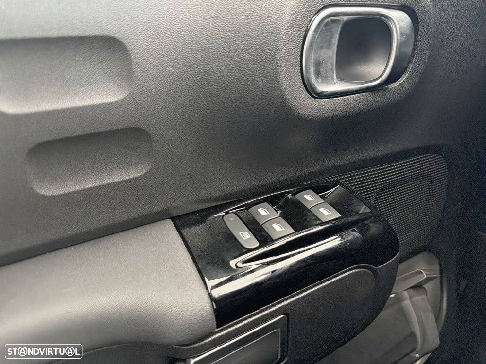 Citroën C3 1.2 PureTech Elle EAT6 - 21