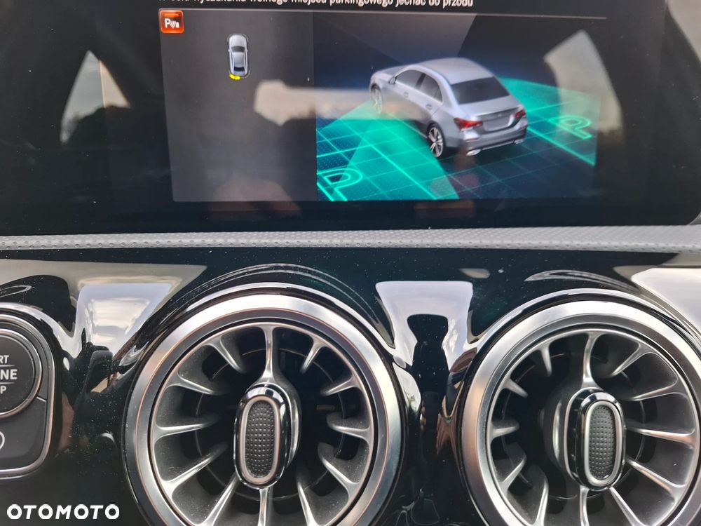 Mercedes-Benz Klasa A 200 AMG Line - 29