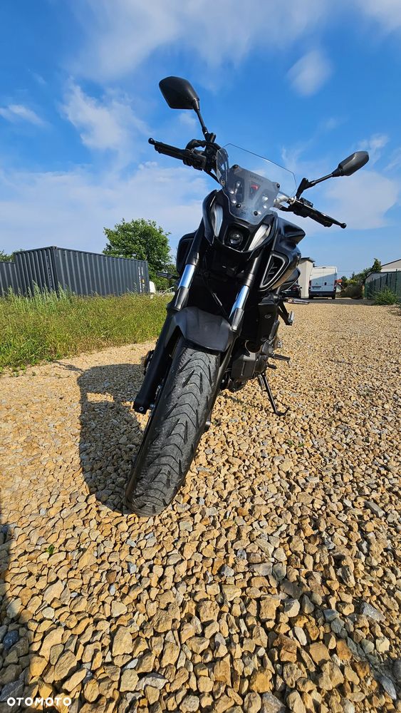 Yamaha MT - 4