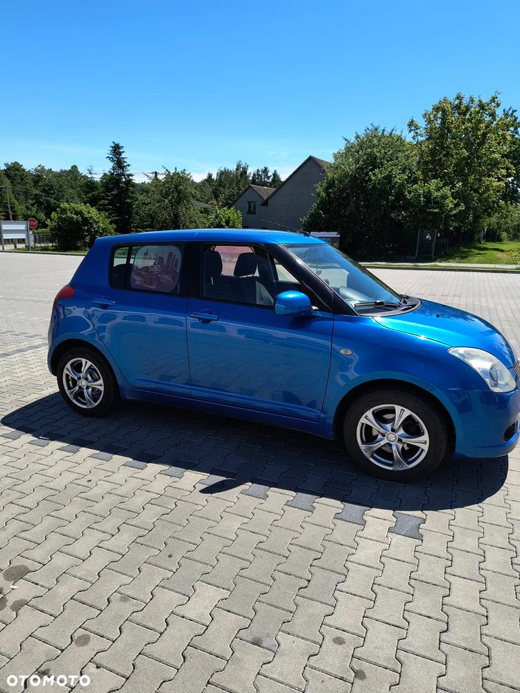 Suzuki Swift - 2