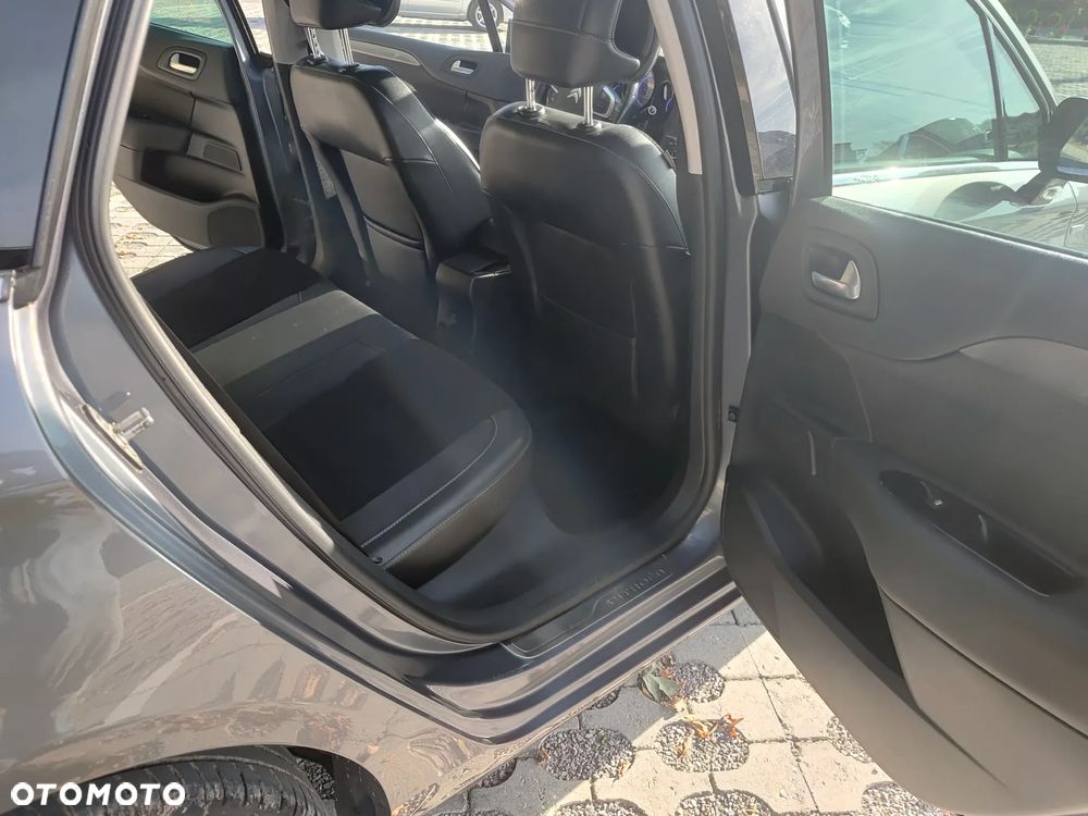 Citroën C4 - 11