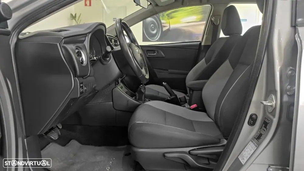 Toyota Auris 1.4 D-4D ACtive - 17