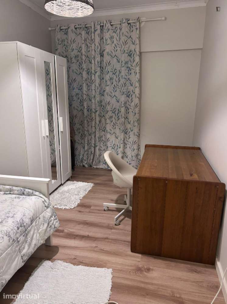 Quarto - localizado em Rio Tinto Porto - Grande imagem: 3/8