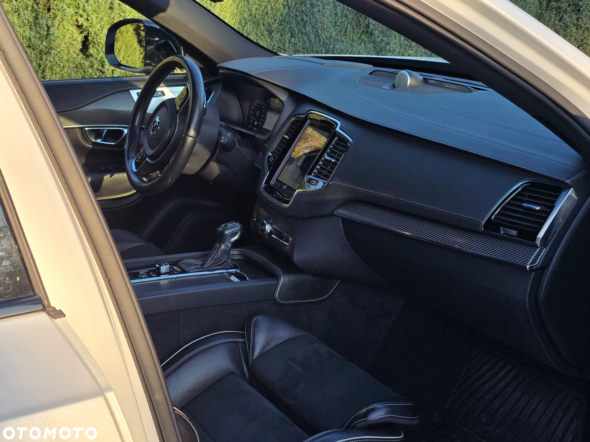 Volvo XC 90 T6 AWD R-Design 7os - 17