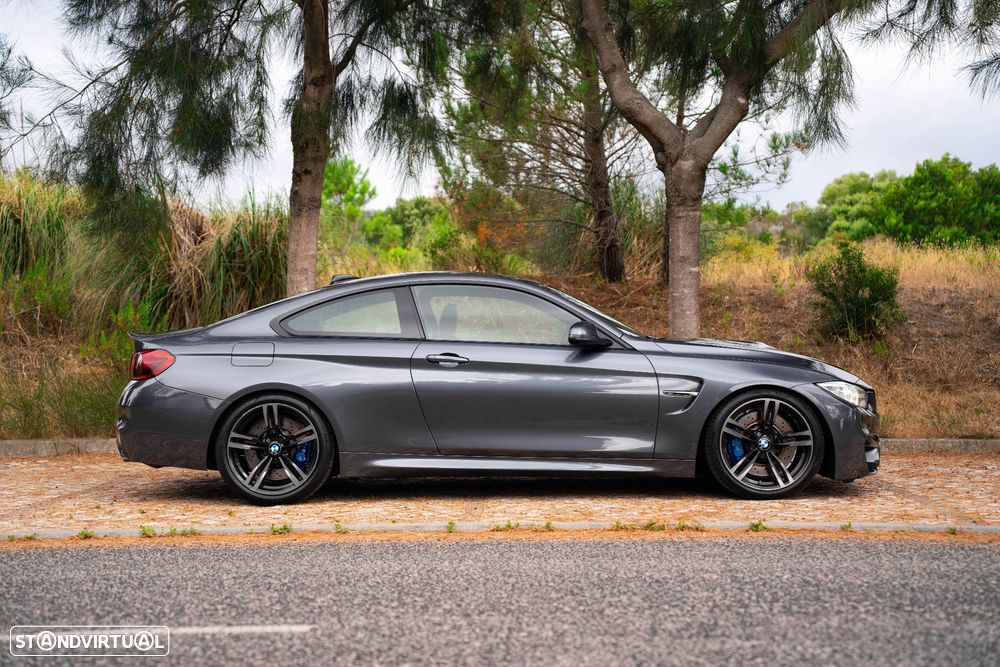 BMW M4 Auto - 6