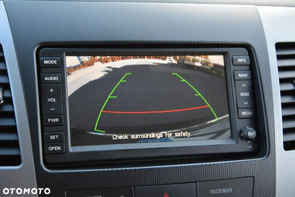 Citroën C-Crosser 2.2 HDi Exclusive DCS - 27