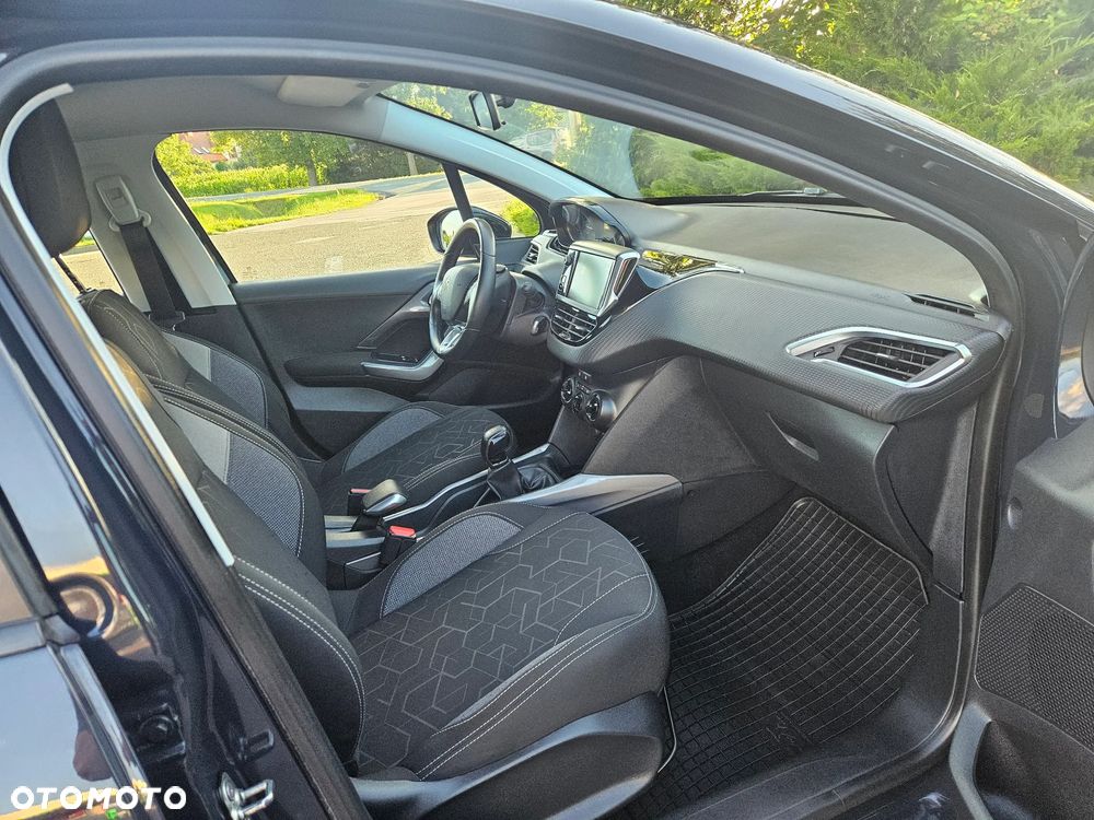 Peugeot 2008 PureTech 82 Style - 30