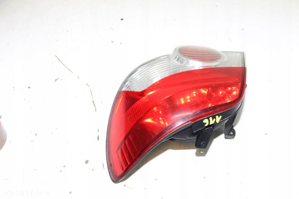 SUBARU IMPREZA II KOMBI LAMPA PRAWA TYŁ TYLNA - 8