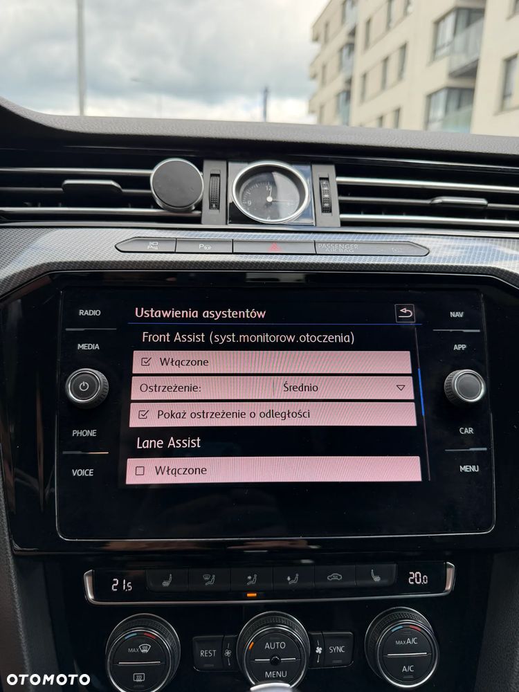 Volkswagen Arteon 2.0 TDI SCR R-Line DSG - 26