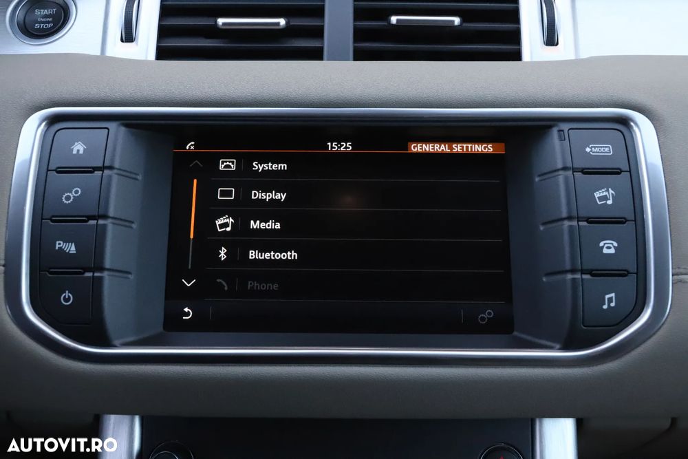 Land Rover Range Rover Evoque - 16