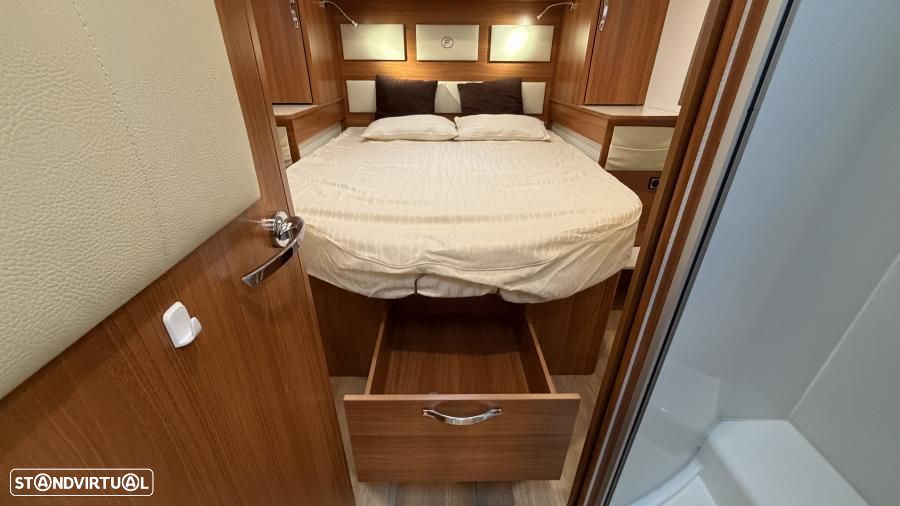 Fleurette Magister 74 LMF c.central e basculante - 12