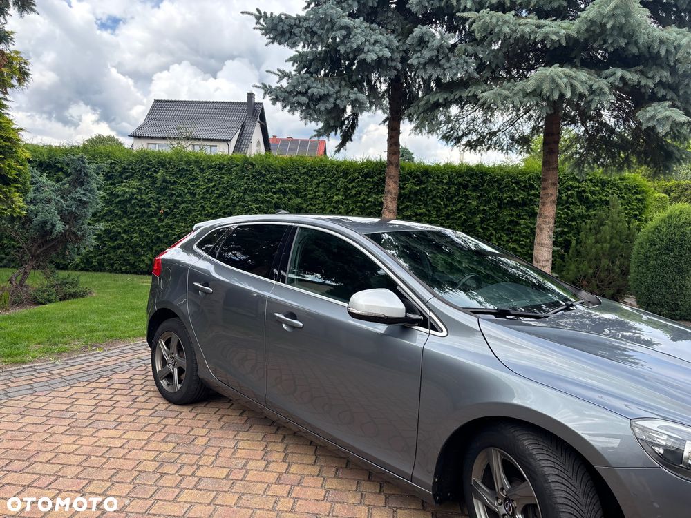 Volvo V40 D4 Drive-E R-Design Momentum - 13