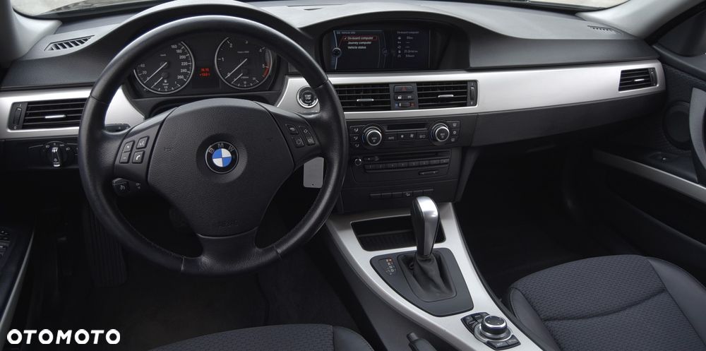 BMW Seria 3 320d DPF - 18