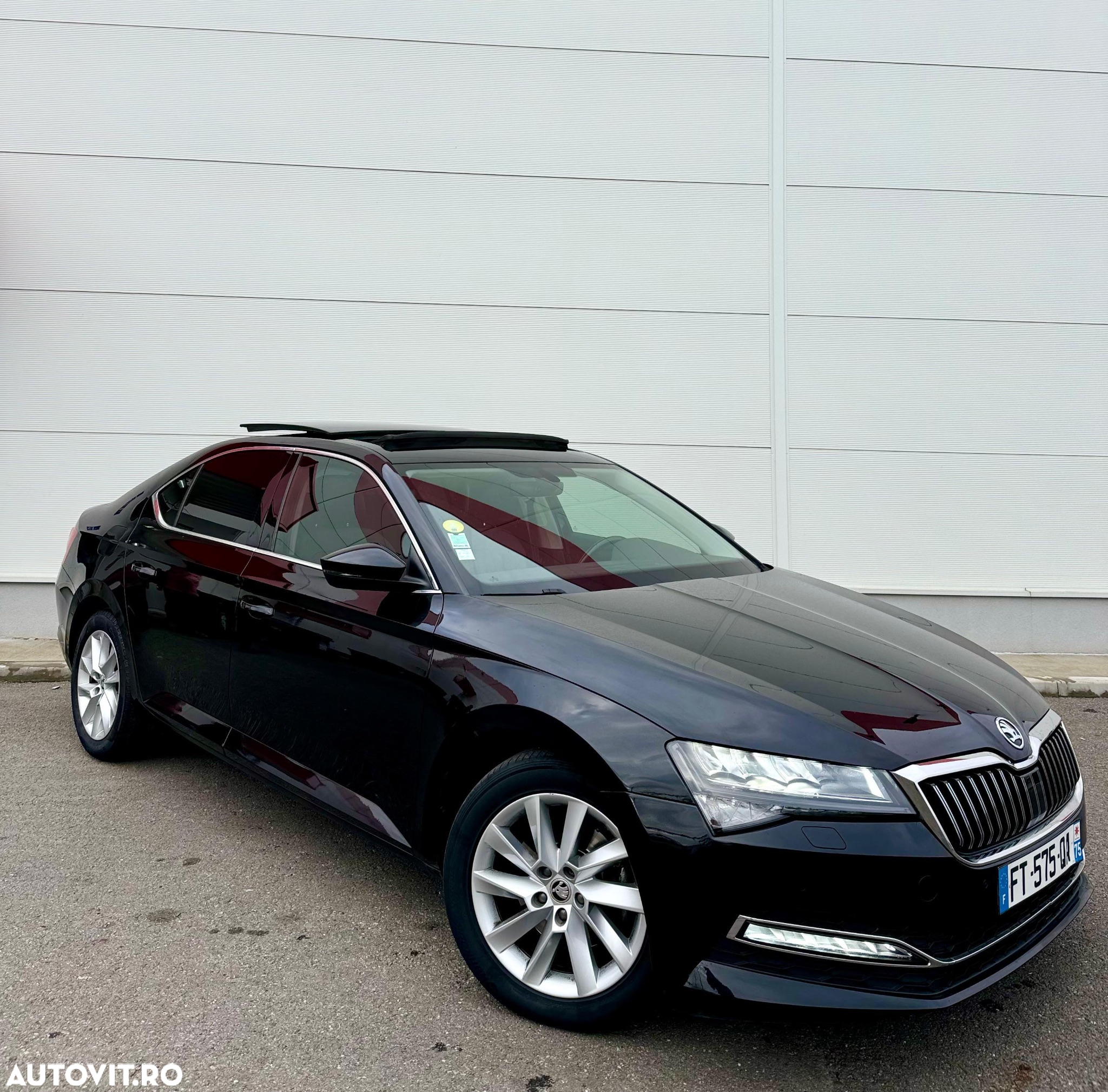 Skoda Superb 2.0 TDI DSG Ambition - 3
