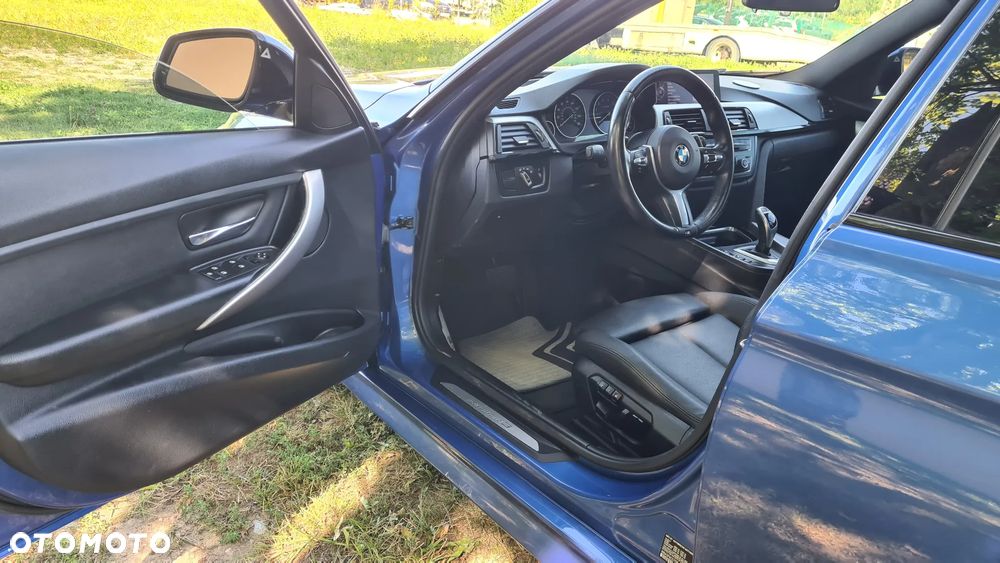 BMW Seria 3 335i Edition Exclusive - 34