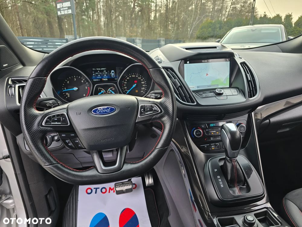 Ford Kuga 2.0 TDCi 4x4 ST-Line - 28