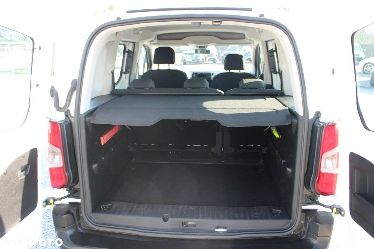 Toyota Proace City - 10