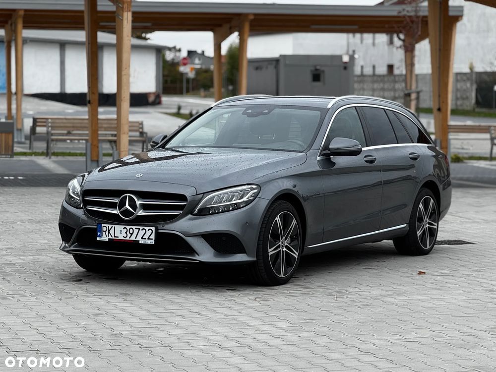 Mercedes-Benz Klasa C 220 d T 9G-TRONIC Avantgarde
