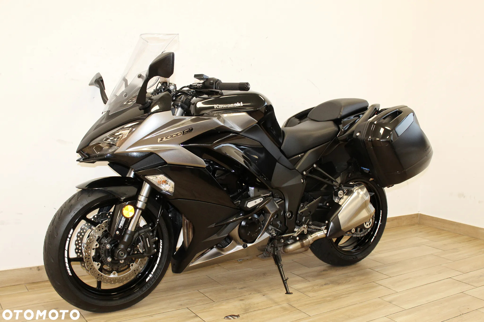 Kawasaki Ninja 1000 SX - 12