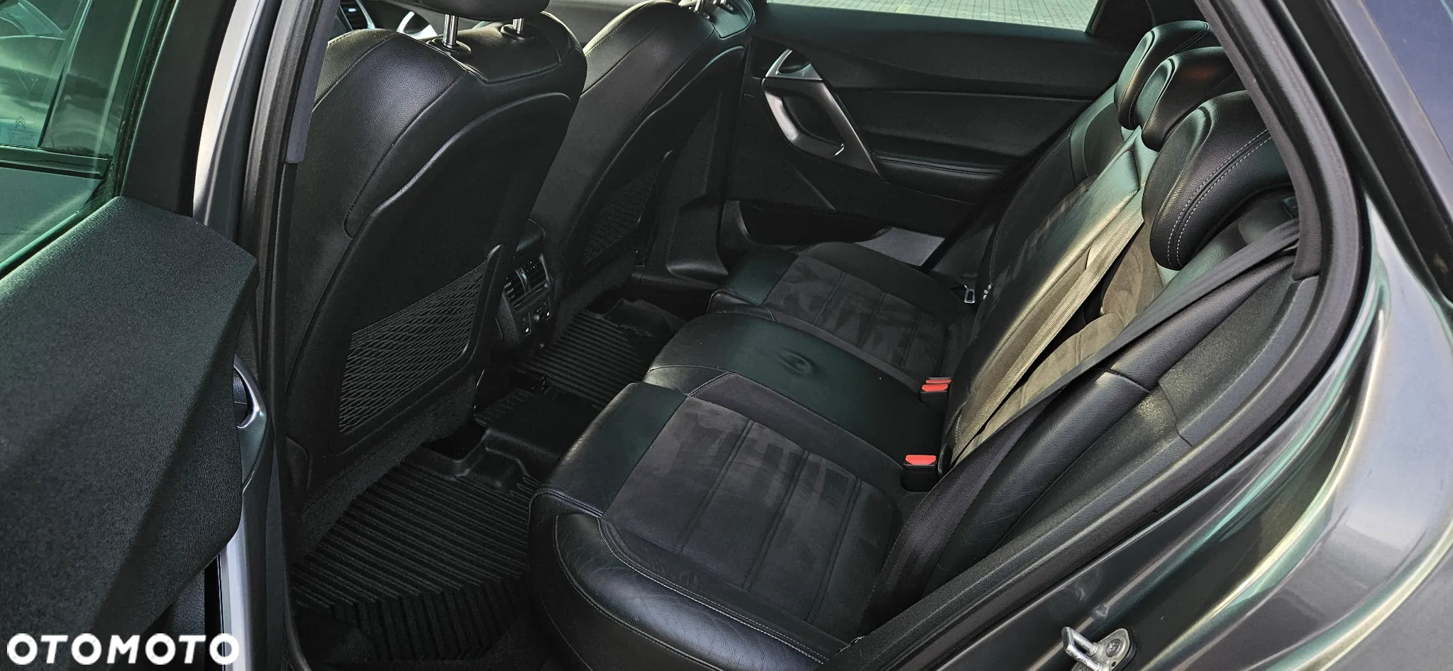 Citroën DS5 BlueHDi 150 So Chic - 8