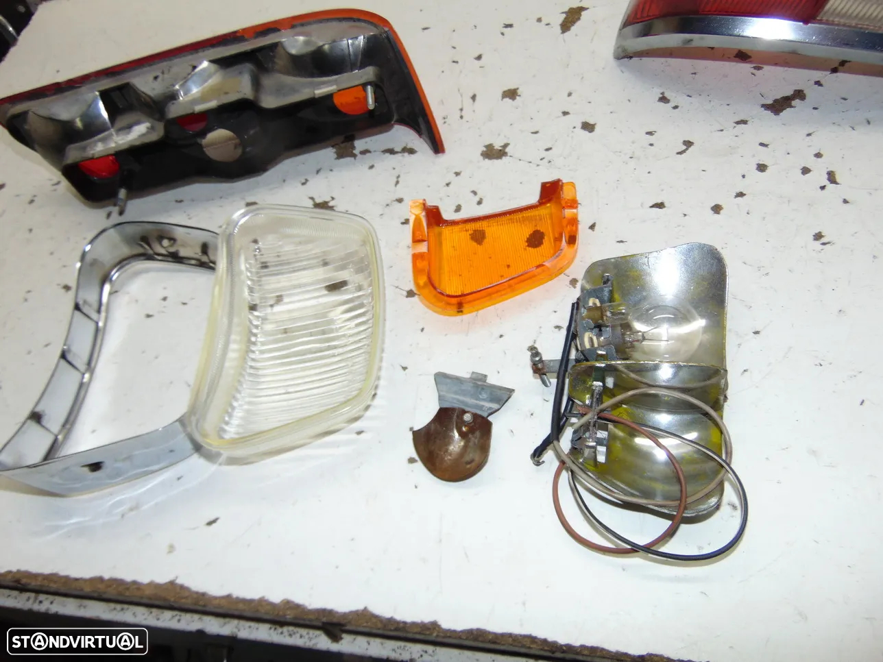 Mercedes W111/W113/W110 farolim - 8