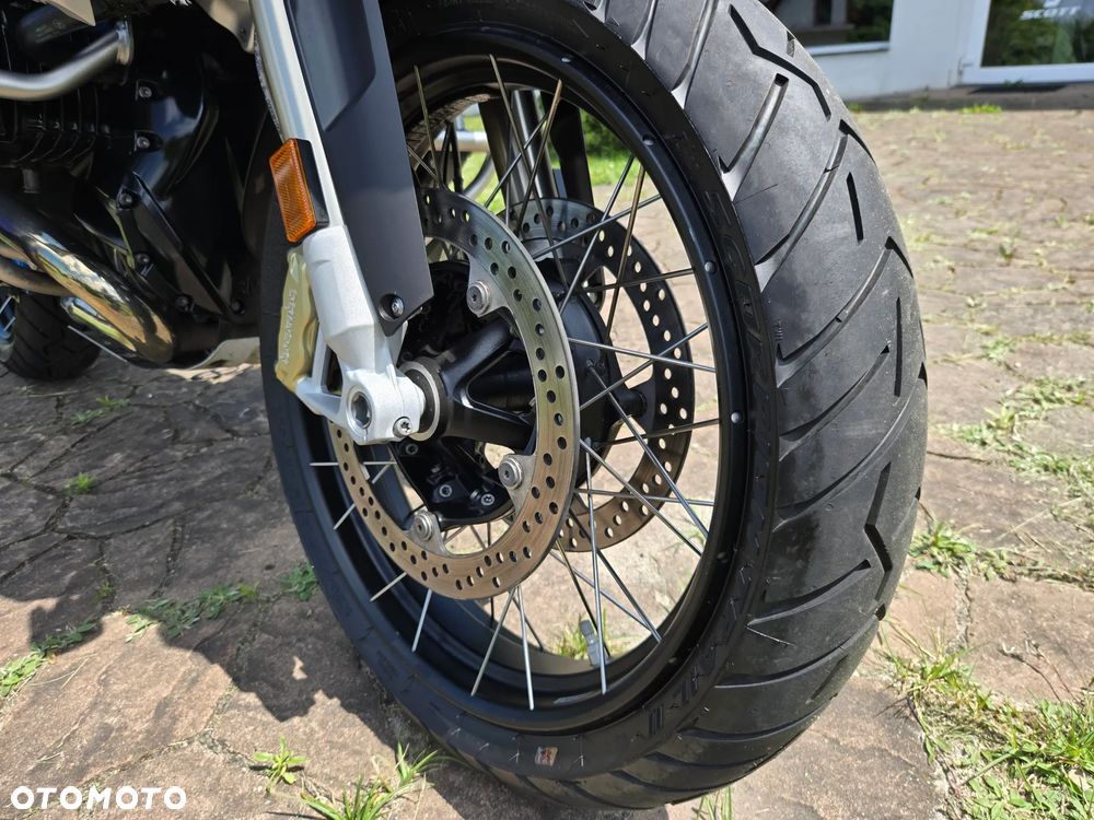 BMW R - 10