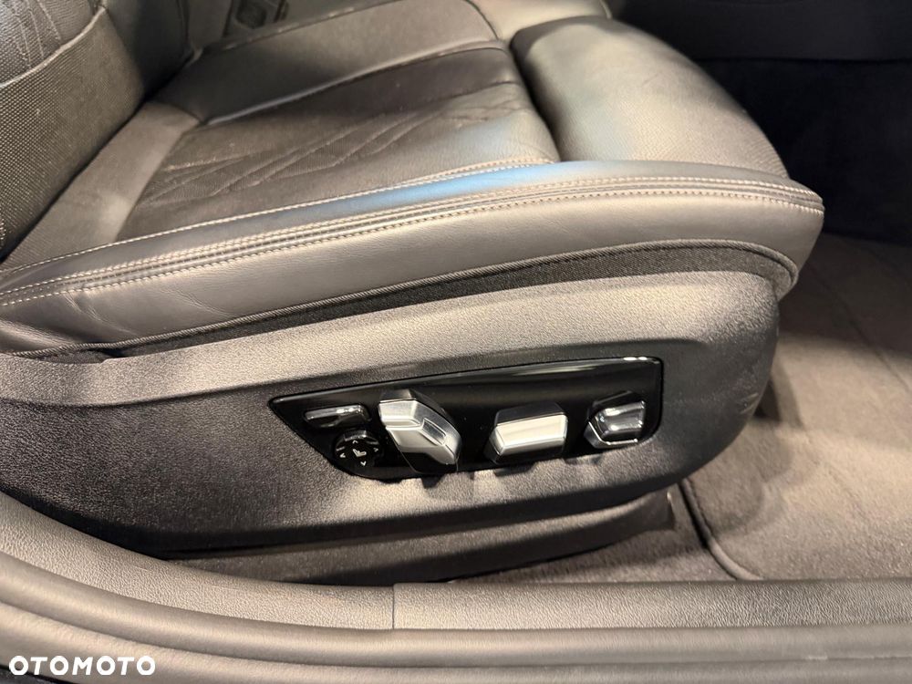 BMW Seria 5 520d xDrive Luxury Line - 13