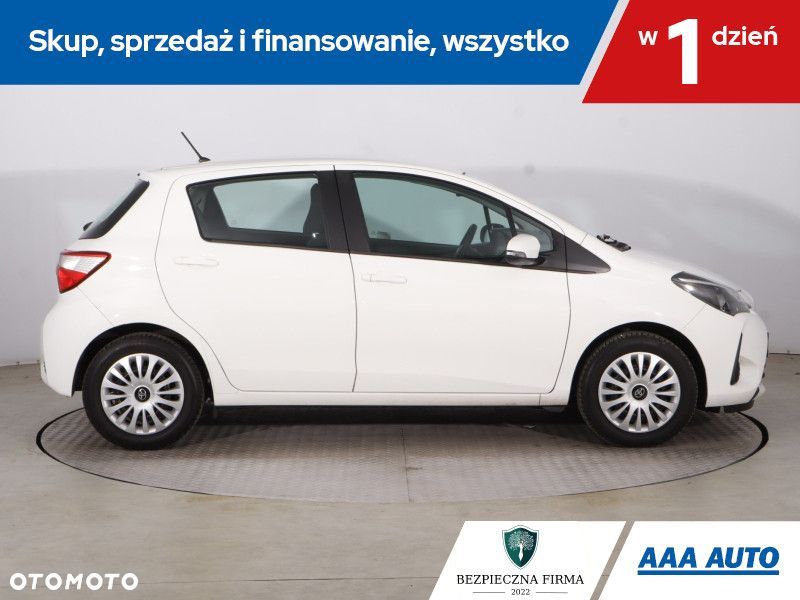 Toyota Yaris - 7