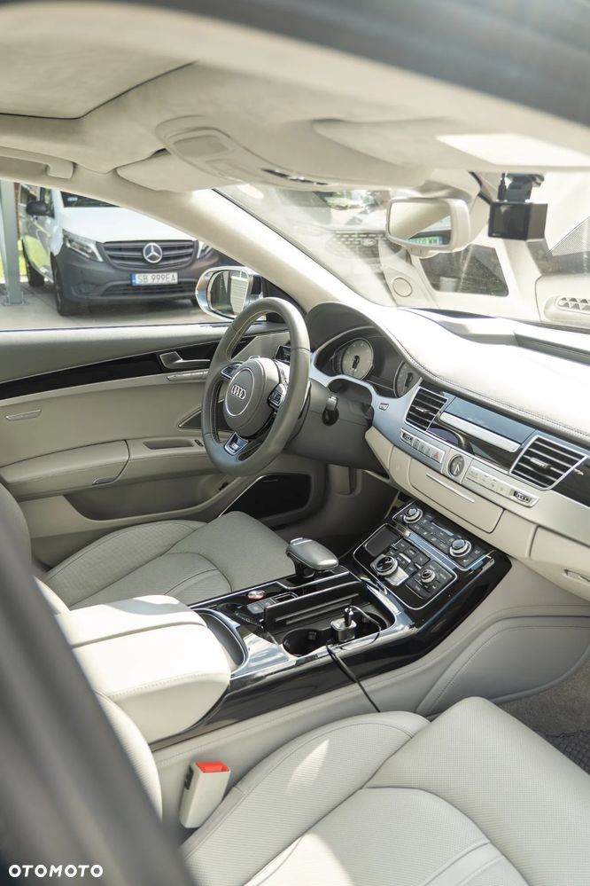 Audi S8 - 21