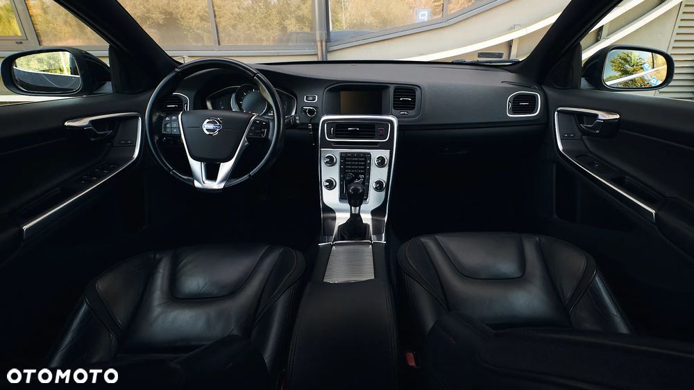 Volvo V60 D2 Ocean Race - 9