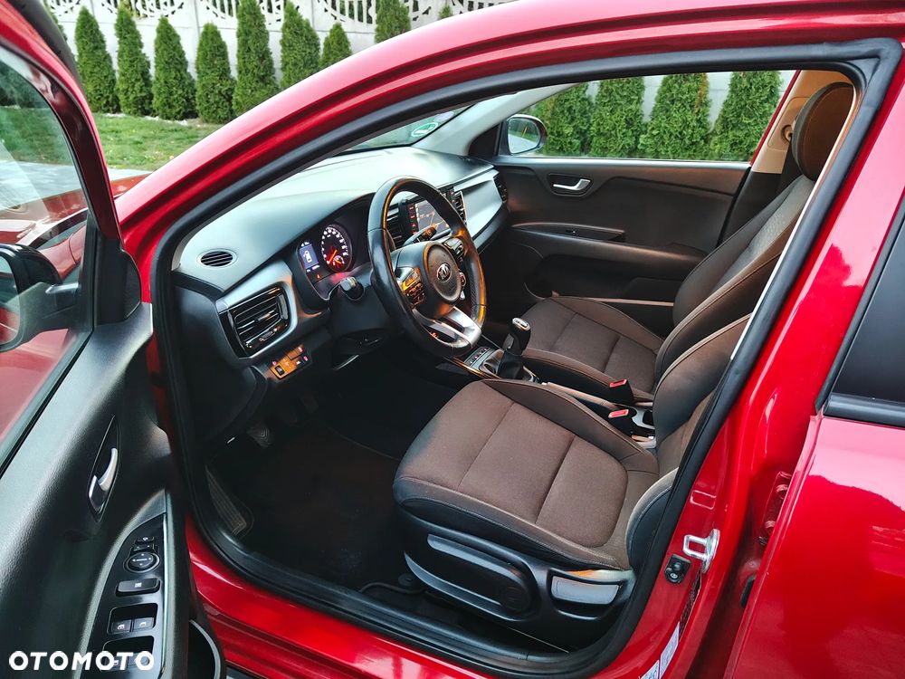 Kia Rio - 21