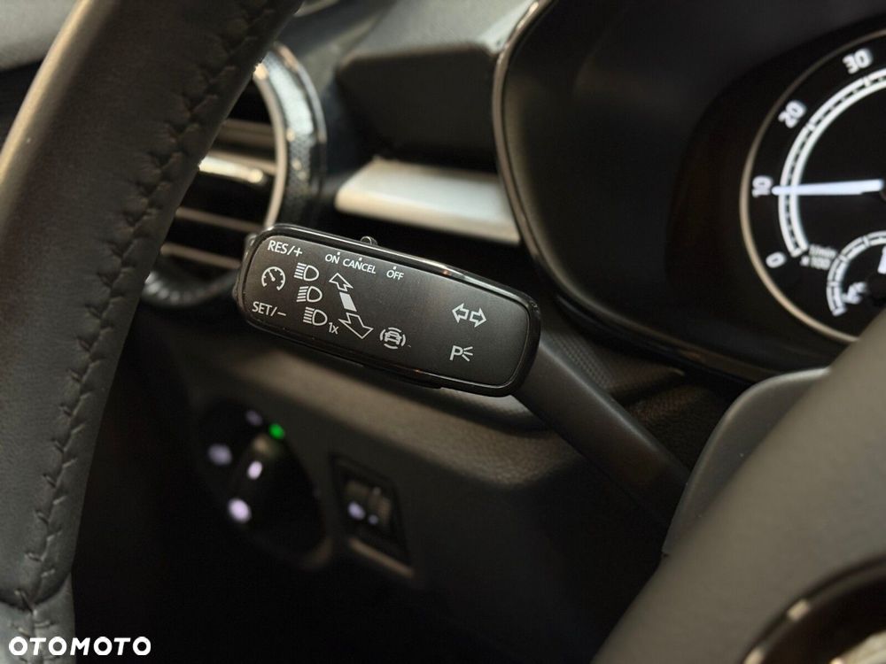 Skoda Fabia 1.0 TSI Ambition - 29