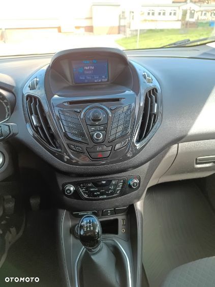 Ford Tourneo Courier 1.0 EcoBoost Titanium - 9