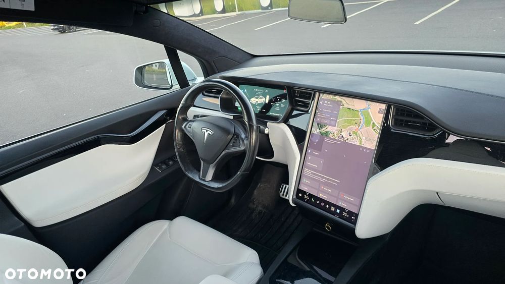 Tesla Model X Long Range - 12