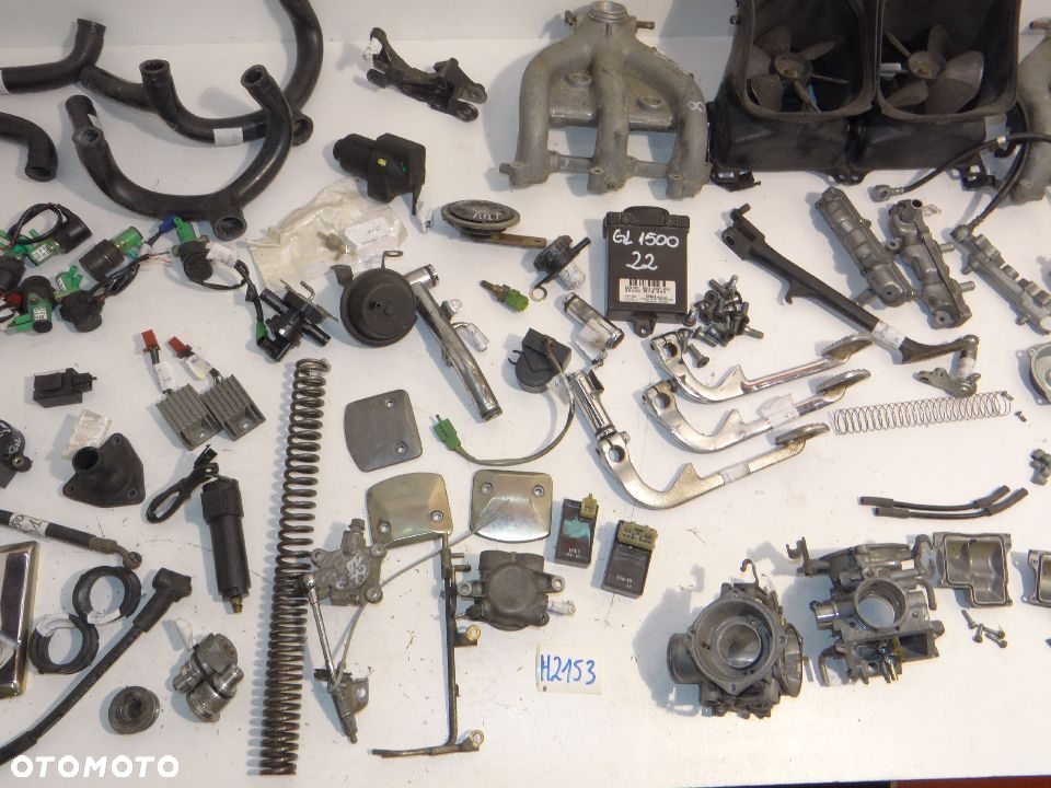 GL 1500 Goldwing gaźniki regulator napięcia wentylator kolektor wydechowy moduł zapłonowy H2153 - 3