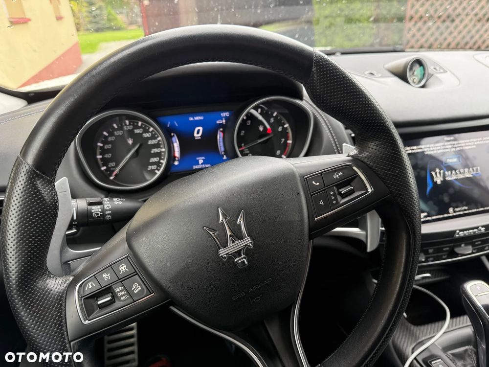 Maserati Levante S - 2