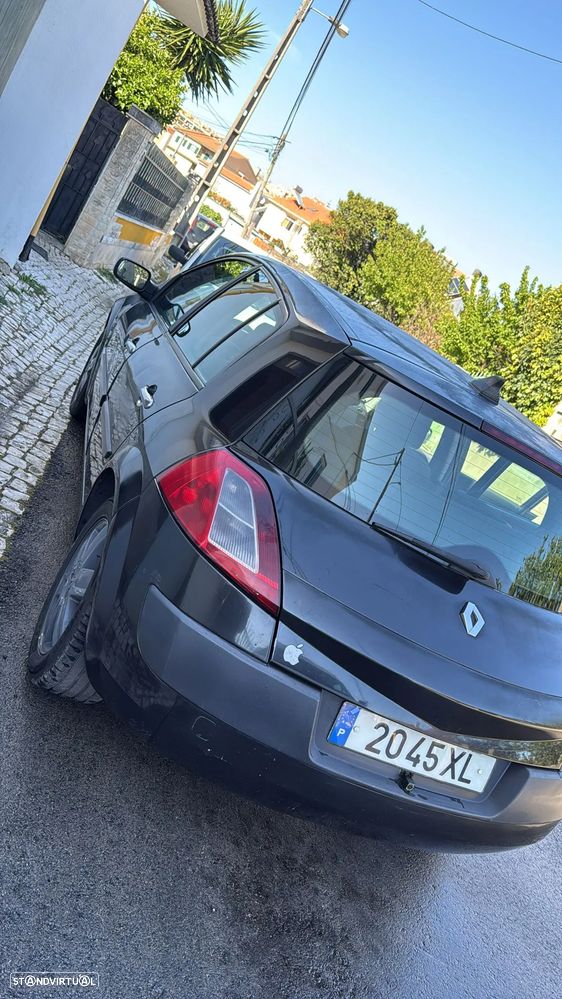 Renault Mégane 1.5 dCi Confort - 5