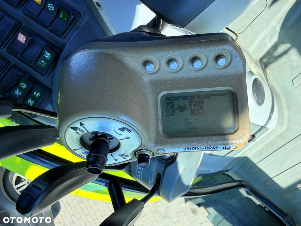 Claas Arion 520 - 31