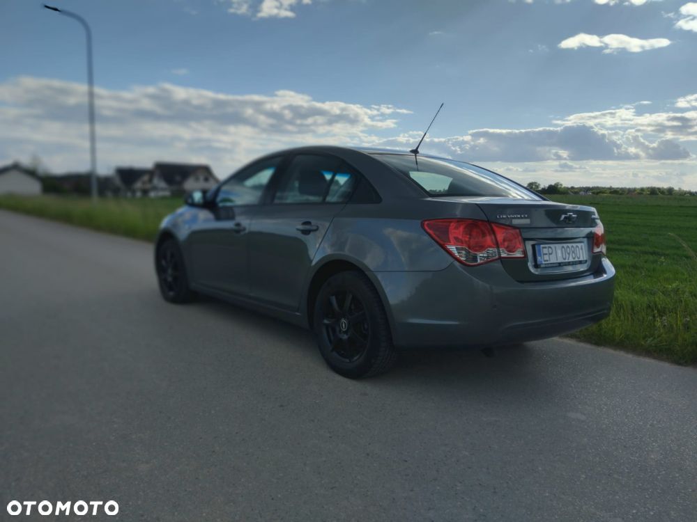Chevrolet Cruze 1.8 LT - 7