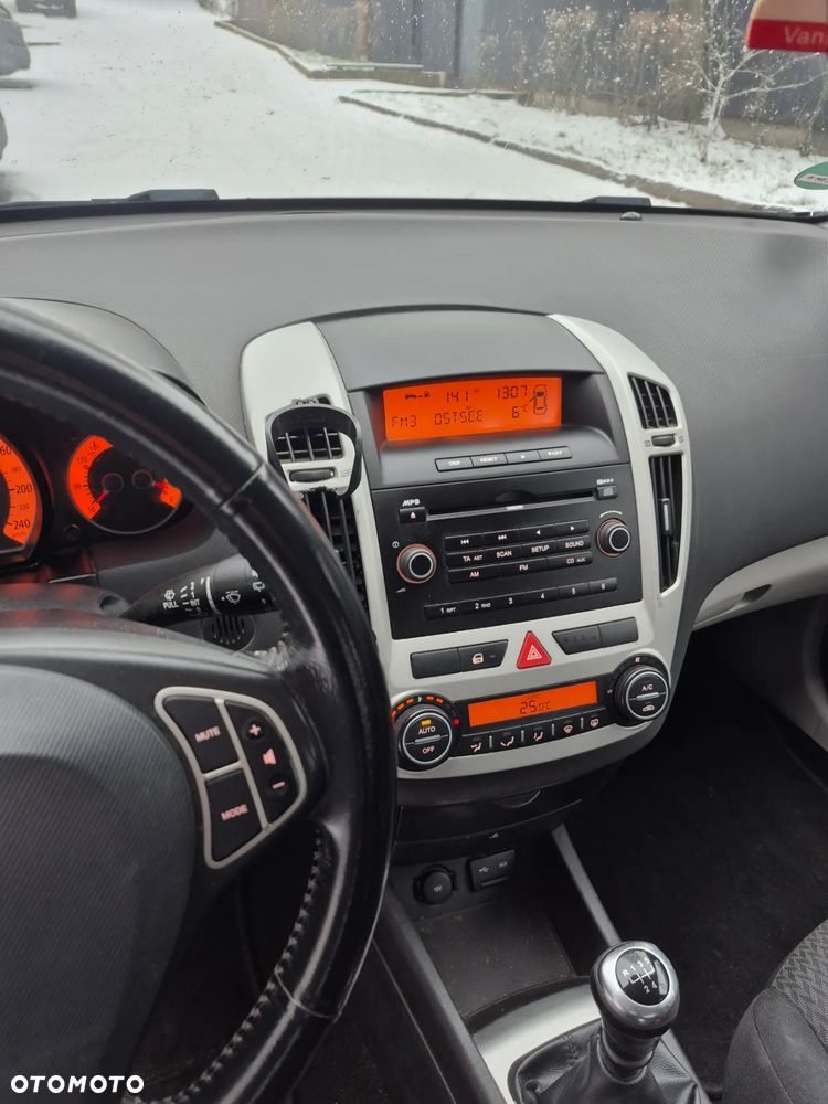 Kia Ceed 1.6 Comfort - 8