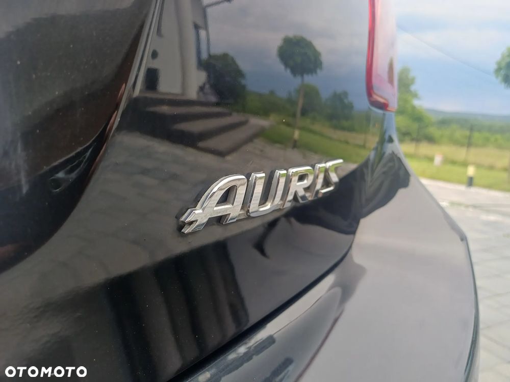 Toyota Auris 1.4 D-4D Terra - 27