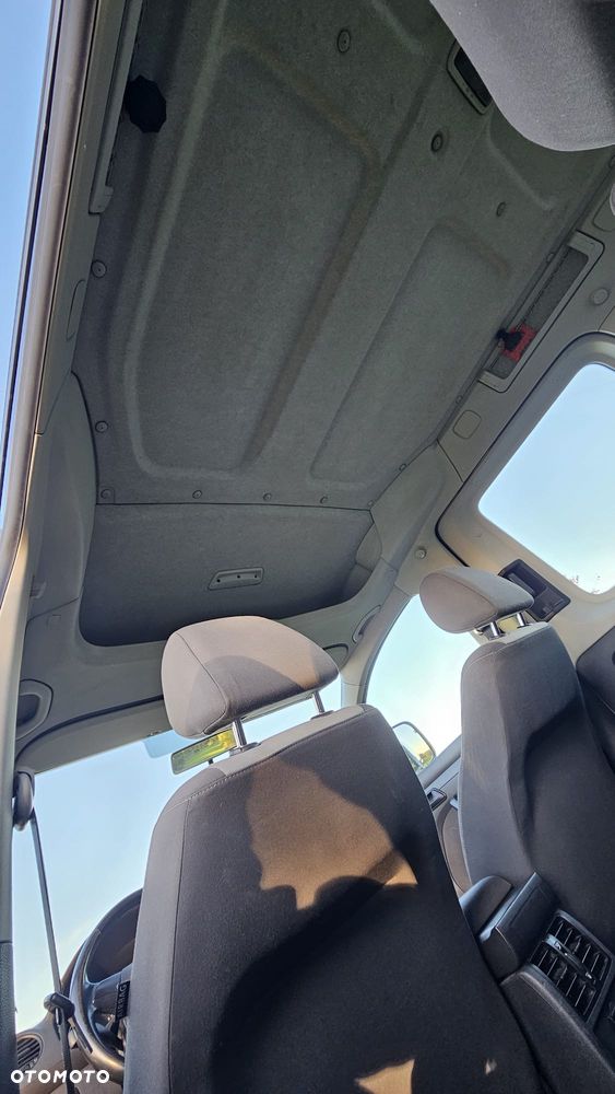 Volkswagen Caddy 2011