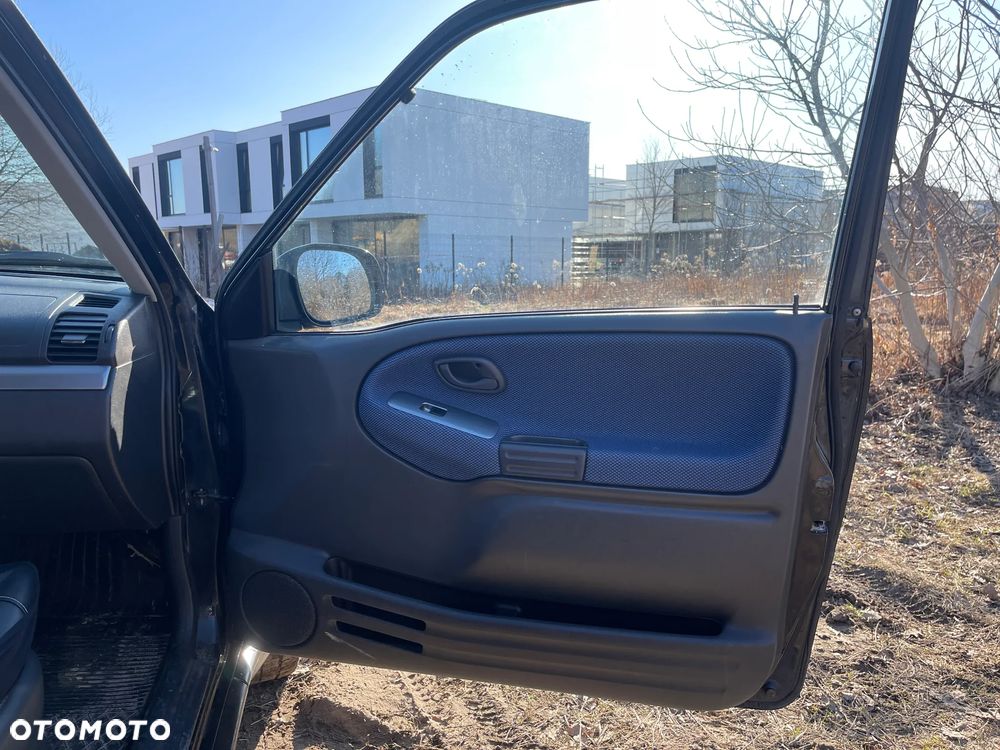 Suzuki Grand Vitara 1.6 Comfort Style - 6