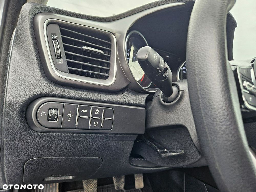 Kia Ceed - 22