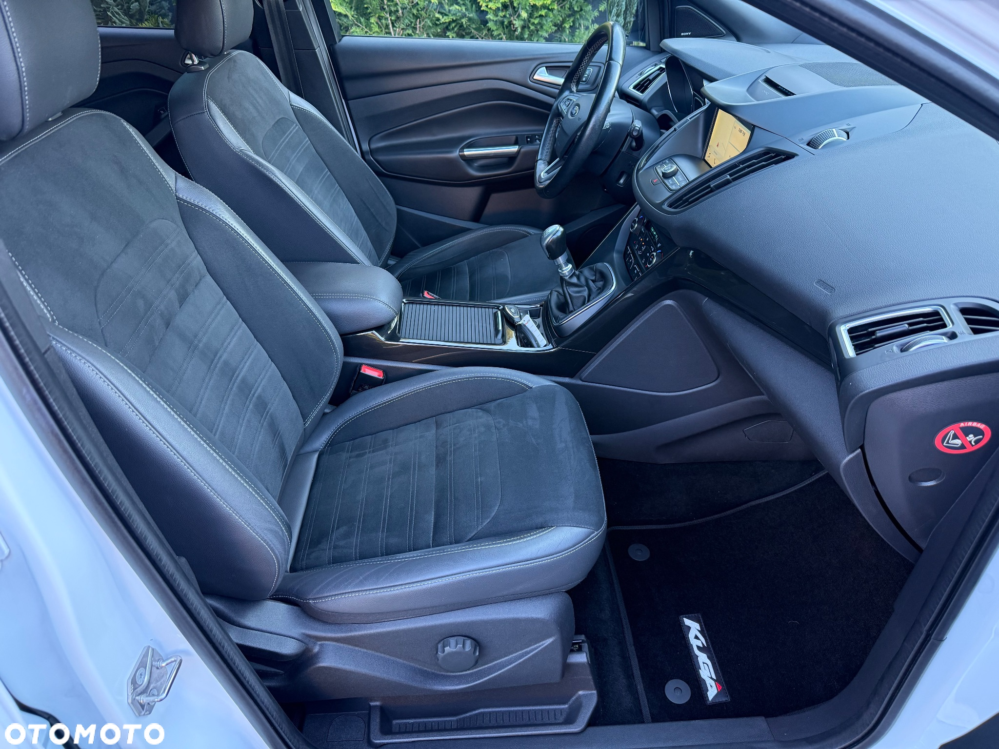 Ford Kuga 2.0 TDCi 4x4 ST-Line - 11