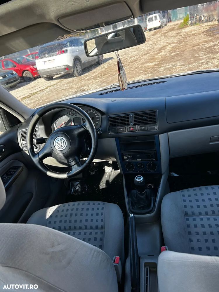 Volkswagen Golf 1.9 TDI - 6
