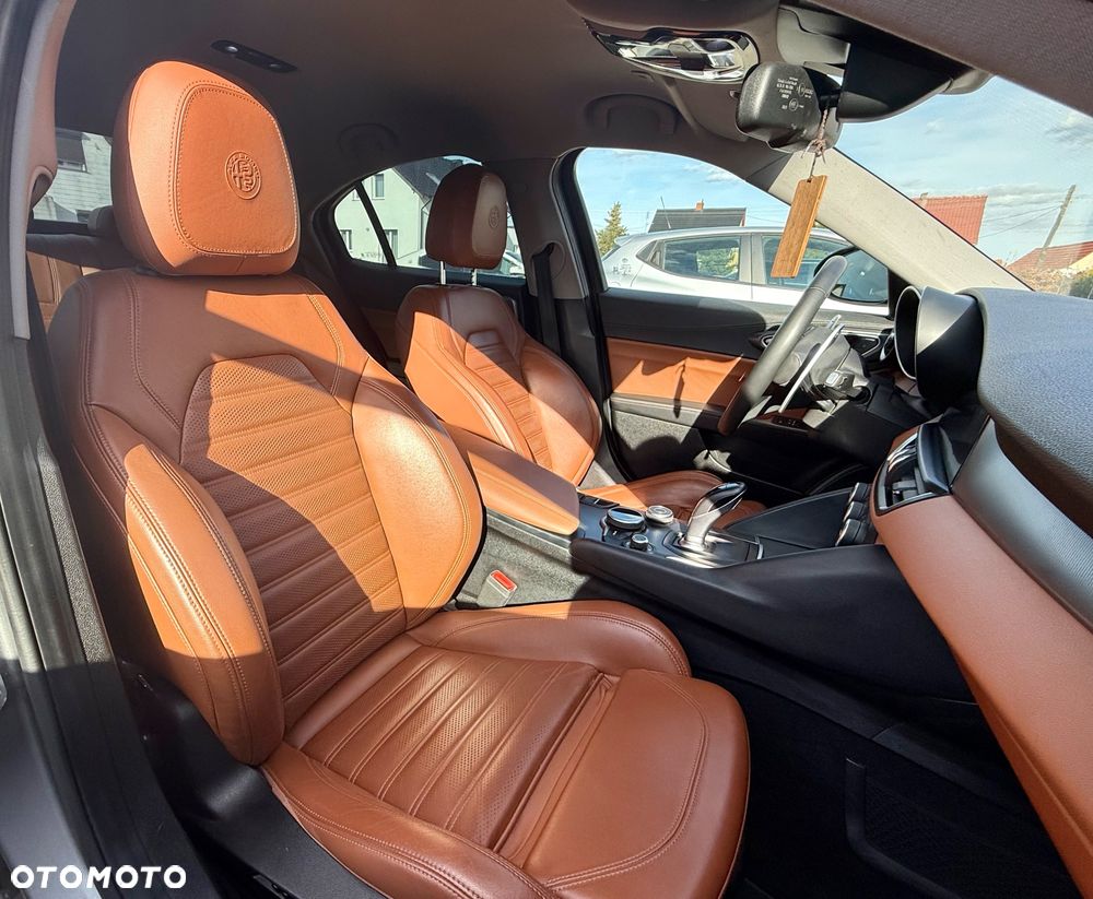 Alfa Romeo Giulia 2.0 Turbo Veloce Q4 - 10