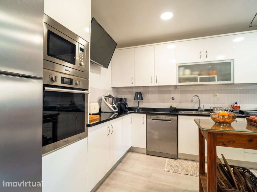 Moradia T5 com jardim e garagem, para venda, em Lombos Sul, Carcavelos - Grande imagem: 5/60