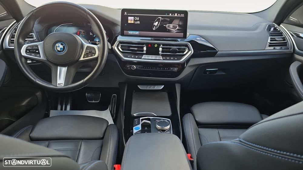 BMW iX3 M Sport Impressive - 13