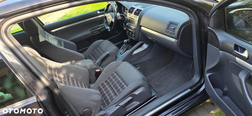 Volkswagen Golf 2.0 GTI DSG - 12